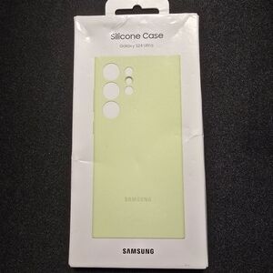 Samsung Galaxy S24 Ultra Silicone Case - Light Green